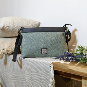 Large Shoulder Bag in Turquoise Tweed