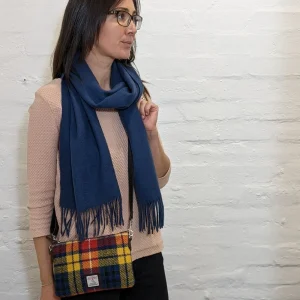 woollen scarf navy