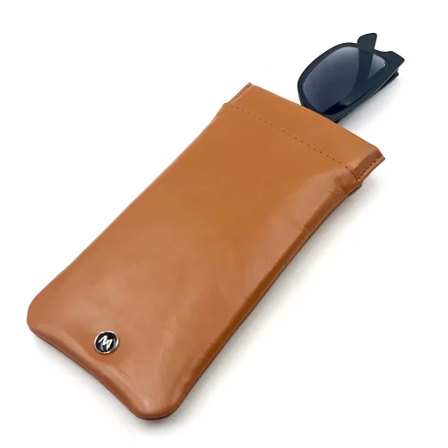 Tan Leather Sunglasses/Eyeglasses case with snap closure and tartan lining
